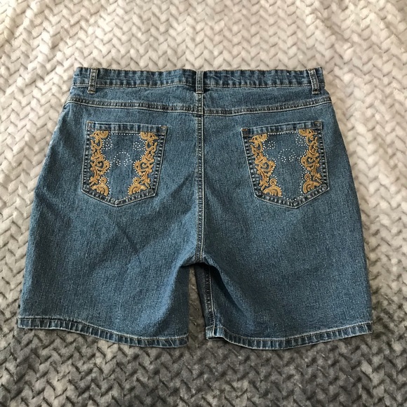 JeanBay Embellished Jean Shorts, Size 16, Colour Dark Denim. - Picture 2 of 10